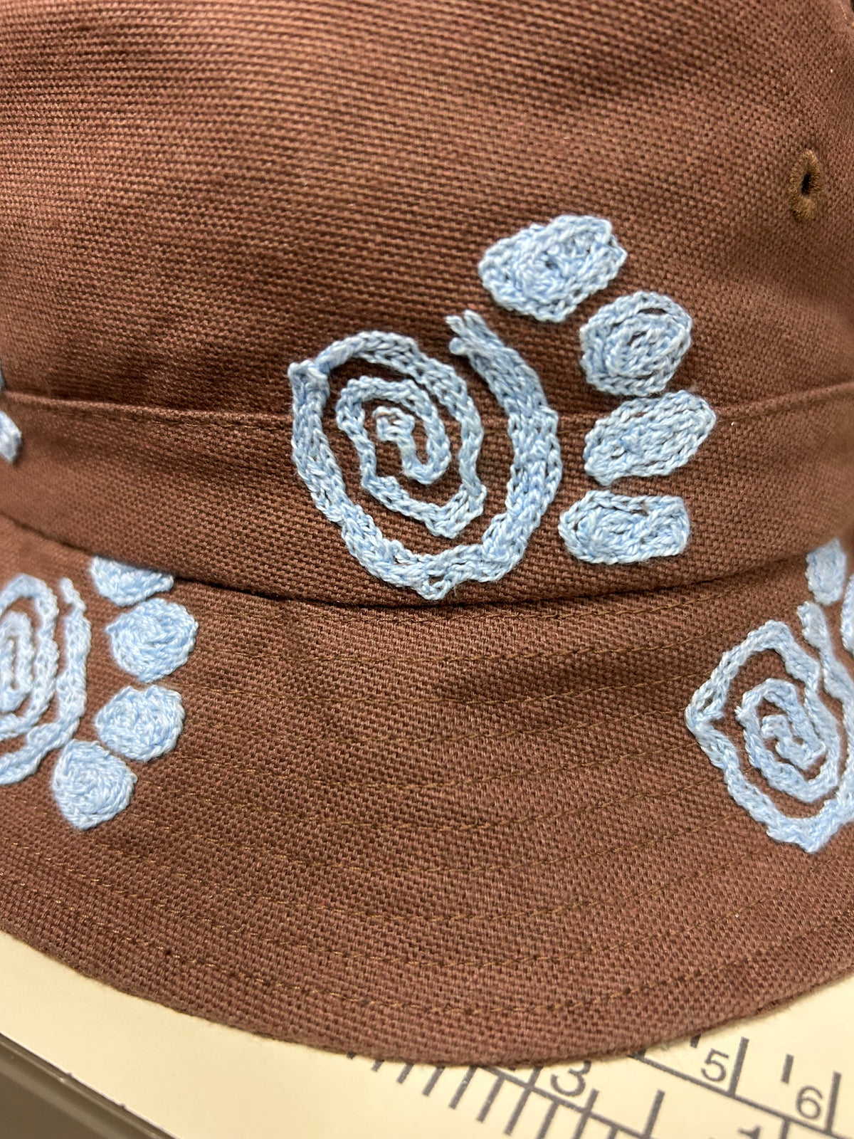 CAT LAB BUCKET HAT - Brown
